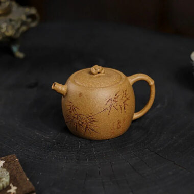 Full Handmade Yixing Zisha Teapot [Taihu Zhu Yun] (Huangjin Duan Ni – 220ml)