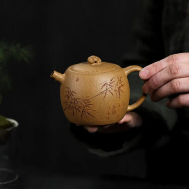 Full Handmade Yixing Zisha Teapot [Taihu Zhu Yun] (Huangjin Duan Ni – 220ml)