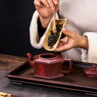 Full Handmade Yixing Zisha Teapot [Three Kingdoms] (Long Xue Sha – 300ml)