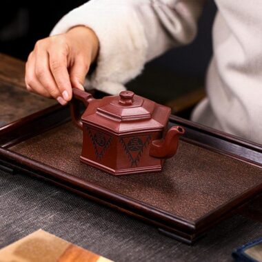 Full Handmade Yixing Zisha Teapot [Three Kingdoms] (Long Xue Sha – 300ml)