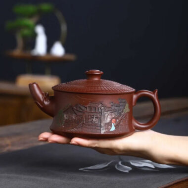 Full Handmade Yixing Zisha Teapot [Tianxia Liangcang Pot] (Zao Hong Ni – 400ml)