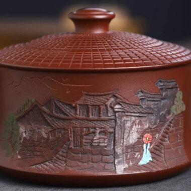 Full Handmade Yixing Zisha Teapot [Tianxia Liangcang Pot] (Zao Hong Ni – 400ml)