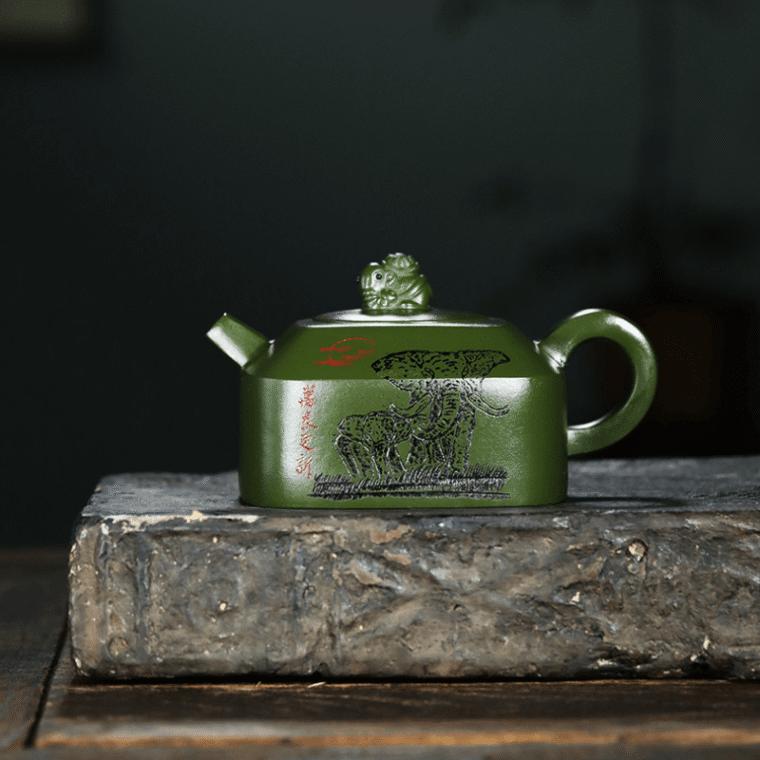 Full Handmade Yixing Zisha Teapot [Wanxiang Gengxin] 1 Pot 5 Cups Set (Douqing sha – 260ml)