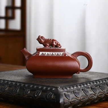 Full Handmade Yixing Zisha Teapot [Wealthy] (Lao Zi Ni – 400ml)