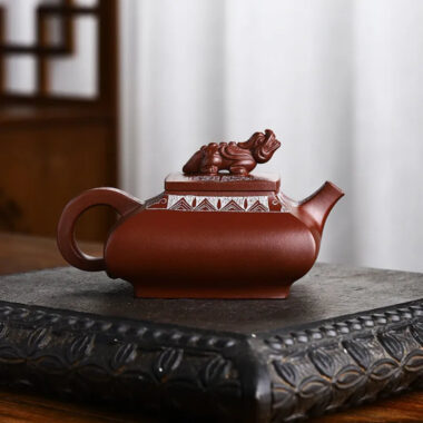 Full Handmade Yixing Zisha Teapot [Wealthy] (Lao Zi Ni – 400ml)
