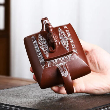 Full Handmade Yixing Zisha Teapot [Wealthy] (Lao Zi Ni – 400ml)