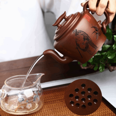 Full Handmade Yixing Zisha Teapot [Wengu Zhixin] (Di Cao Qing – 460ml)