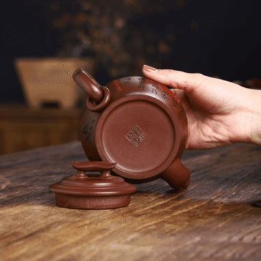 Full Handmade Yixing Zisha Teapot [Wengu Zhixin] (Di Cao Qing – 460ml)