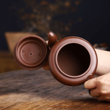 Full Handmade Yixing Zisha Teapot [Wengu Zhixin] (Di Cao Qing – 460ml)