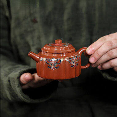 Full Handmade Yixing Zisha Teapot [Wucai De Zhong] (Xiao Meiyao Zhu Ni – 150ml)