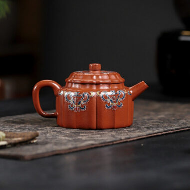 Full Handmade Yixing Zisha Teapot [Wucai De Zhong] (Xiao Meiyao Zhu Ni – 150ml)
