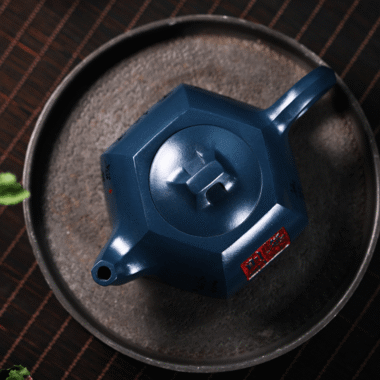 Full Handmade Yixing Zisha Teapot [Wuyu Zegang] (Tian Qing Ni – 320ml)