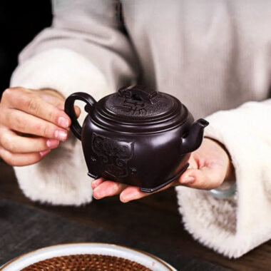 Full Handmade Yixing Zisha Teapot [Xian Rui] (Zi Jia Ni – 280ml)