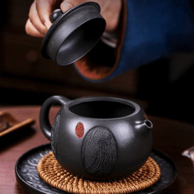 Full Handmade Yixing Zisha Teapot [Xiang Yun Xishi] (Shenjing Mo Lu Ni – 430ml)