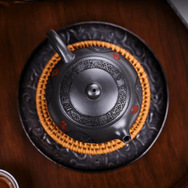 Full Handmade Yixing Zisha Teapot [Xiang Yun Xishi] (Shenjing Mo Lu Ni – 430ml)