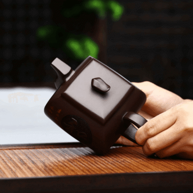 Full Handmade Yixing Zisha Teapot [Xiangwang Heping] (Zi Jia Ni – 290ml)