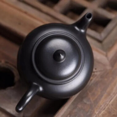 Full Handmade Yixing Zisha Teapot [Xiao Ying Pot] (Hei Ni – 180/220ml)