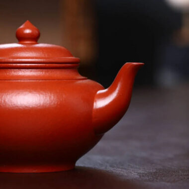 Full Handmade Yixing Zisha Teapot [Xiao Ying Pot] (Xiao Meiyao Zhu Ni – 200ml)