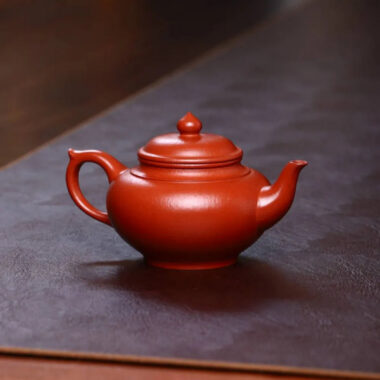 Full Handmade Yixing Zisha Teapot [Xiao Ying Pot] (Xiao Meiyao Zhu Ni – 200ml)