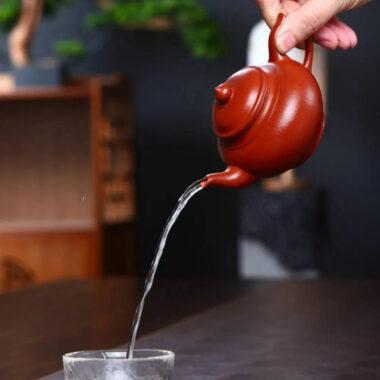 Full Handmade Yixing Zisha Teapot [Xiao Ying Pot] (Xiao Meiyao Zhu Ni – 200ml)