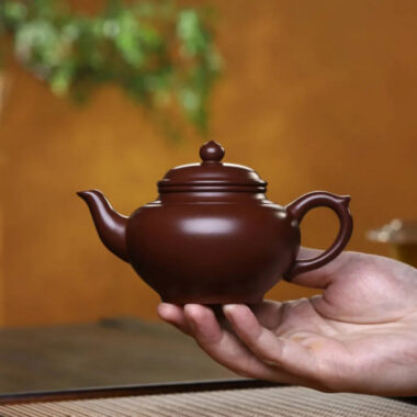 Full Handmade Yixing Zisha Teapot [Xiao Ying Pot] (Zi Ni – 230ml)