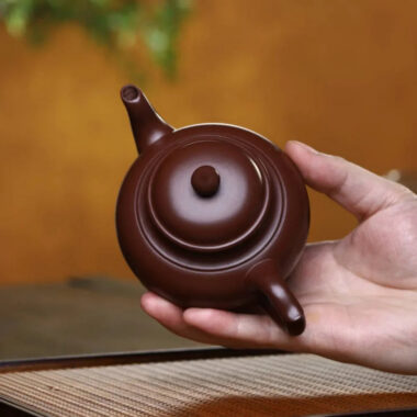 Full Handmade Yixing Zisha Teapot [Xiao Ying Pot] (Zi Ni – 230ml)