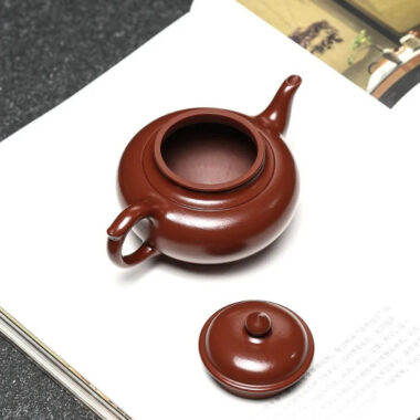 Full Handmade Yixing Zisha Teapot [Xiao Ying Pot] (Zi Zhu Ni – 180ml)