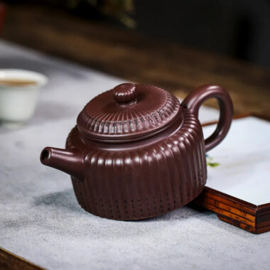 Full Handmade Yixing Zisha Teapot [Xin Jing De Zhong] (Zi Jia Ni – 350ml)