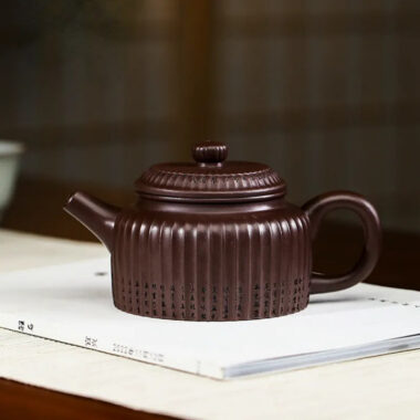 Full Handmade Yixing Zisha Teapot [Xin Jing De Zhong] (Zi Jia Ni – 350ml)