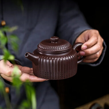 Full Handmade Yixing Zisha Teapot [Xin Jing De Zhong] (Zi Jia Ni – 350ml)