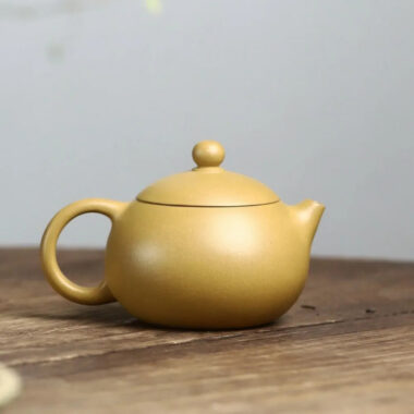 Full Handmade Yixing Zisha Teapot [Xishi Pot] (Huangjin Duan Ni – 200ml)