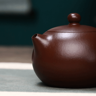 Full Handmade Yixing Zisha Teapot [Xishi Pot] (Lao Zi Ni – 260ml)