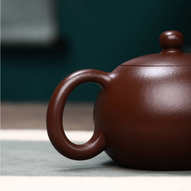 Full Handmade Yixing Zisha Teapot [Xishi Pot] (Lao Zi Ni – 260ml)