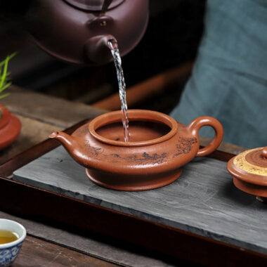 Full Handmade Yixing Zisha Teapot [Xu Bian] (Hong Jiang Po Ni – 430ml)