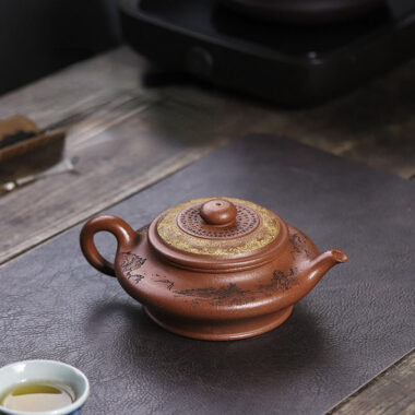 Full Handmade Yixing Zisha Teapot [Xu Bian] (Hong Jiang Po Ni – 430ml)
