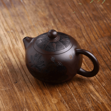 Full Handmade Yixing Zisha Teapot [Ya Shi Liu Xiang] (Zi Jia Ni – 300ml)