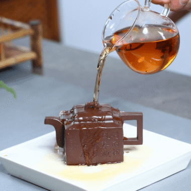 Full Handmade Yixing Zisha Teapot [Yaming Sifang] (Lao Zi Ni – 200ml)