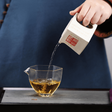 Full Handmade Yixing Zisha Teapot [Yang Xian Sifang] (Bai Duan Ni – 200ml)