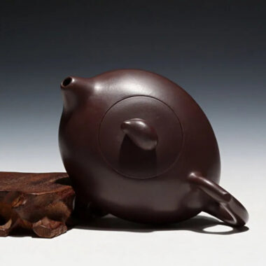 Full Handmade Yixing Zisha Teapot [Yao Yuan Pot] (Lao Zi Ni – 200ml)