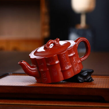Full Handmade Yixing Zisha Teapot [Yi Kun Zhu Pot] (Dahongpao – 260ml)