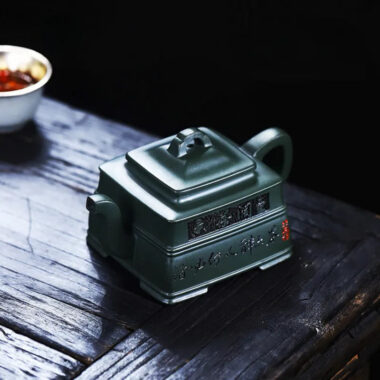 Full Handmade Yixing Zisha Teapot [Yin Zhi Qingxin] (Feicui Lu Ni – 300ml)