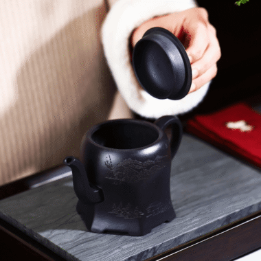 Full Handmade Yixing Zisha Teapot [Yu Bi Cheng Shui] (Shi Huang – 290ml)