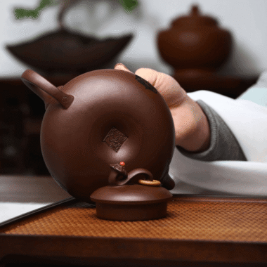 Full Handmade Yixing Zisha Teapot [Yu Ruyi] (Shi Hong  – 350ml)