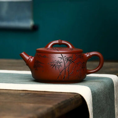 Full Handmade Yixing Zisha Teapot [Yun Shui Chan Xin] (Long Xue Sha – 350ml)