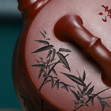 Full Handmade Yixing Zisha Teapot [Yun Shui Chan Xin] (Long Xue Sha – 350ml)