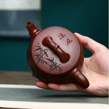 Full Handmade Yixing Zisha Teapot [Yun Shui Chan Xin] (Long Xue Sha – 350ml)