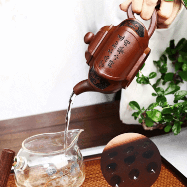 Full Handmade Yixing Zisha Teapot [Zhi Xing He Yi] (Di Cao Qing – 360ml)