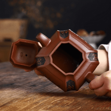 Full Handmade Yixing Zisha Teapot [Zhi Xing He Yi] (Di Cao Qing – 360ml)