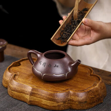Full Handmade Yixing Zisha Teapot [Zhi Yu Shao Feng] (Lao Zi Ni – 300ml)
