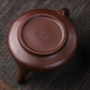 Full Handmade Yixing Zisha Teapot [Zhi Yu Shao Feng] (Lao Zi Ni – 300ml)